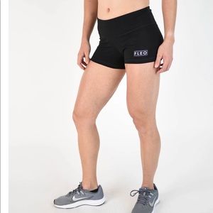 Fleo Shorts, Black, size Large